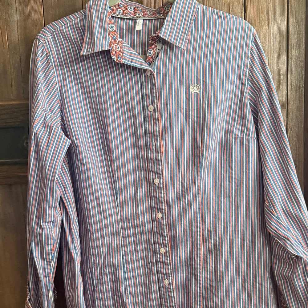 Women’s Cinch Button-Up Shirt - Blue, Red, White thin stripes